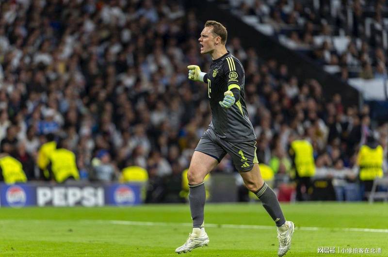  战术解构：拜仁慕尼黑如何攻破伯纳乌防线？——欧冠淘汰赛的深度复盘与博弈演变 体育新闻