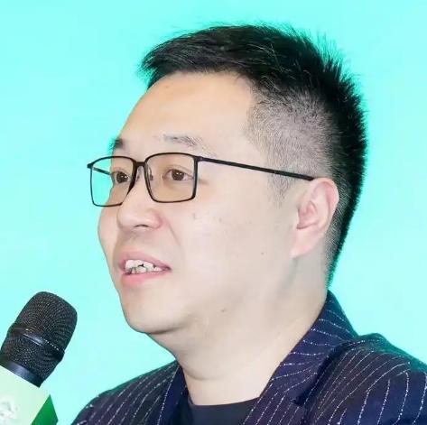  认知症照护指南：中日经验复用路径与实操策略 企业服务