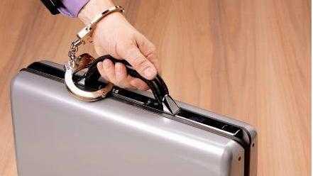  【安全警示】一家玻璃厂为何会牵扯进“问题蛋白酶”风波？每个消费者都该知道的自保方法 新闻 【安全警示】一家玻璃厂为何会牵扯进“问题蛋白酶”风波？每个消费者都该知道的自保方法 新闻