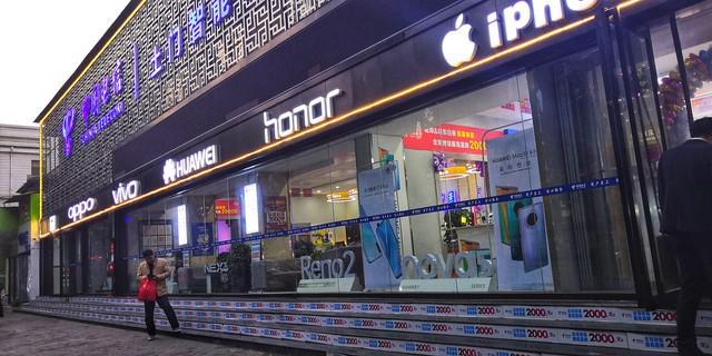  抽屉里的旧手机，正在成为家人身边的“定时炸弹” 情感心理