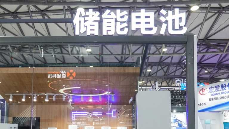  【深度复盘】65亿盈利背后：民航业从至暗时刻到价值回归的技术演进与市场博弈 新闻